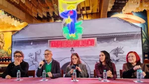 Cien-años-de-música,-cocina-y-emociones-que-definen-a-México