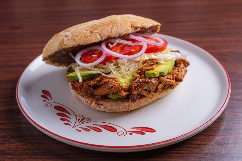 lonche-de-cerdo-adobado